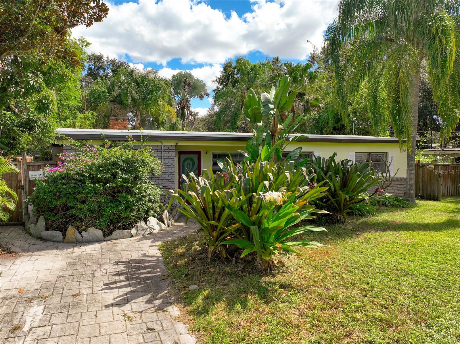 CONDEL GARDENS - Residential