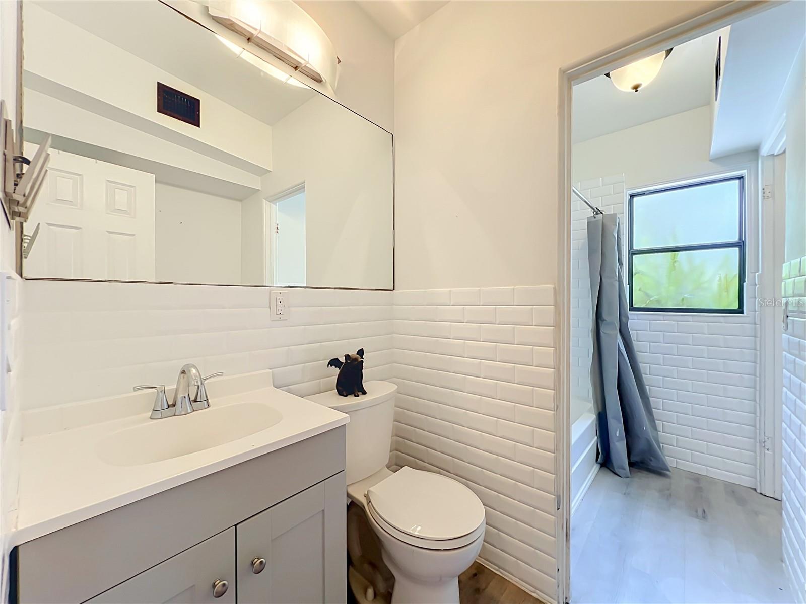 CONDEL GARDENS - Residential