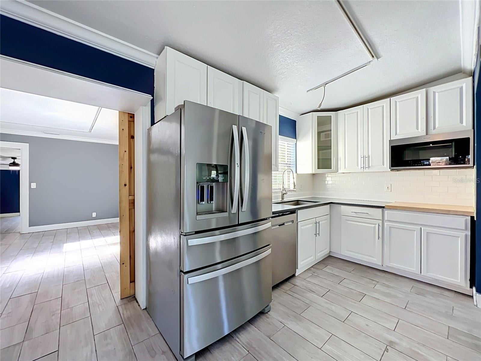 CONDEL GARDENS - Residential