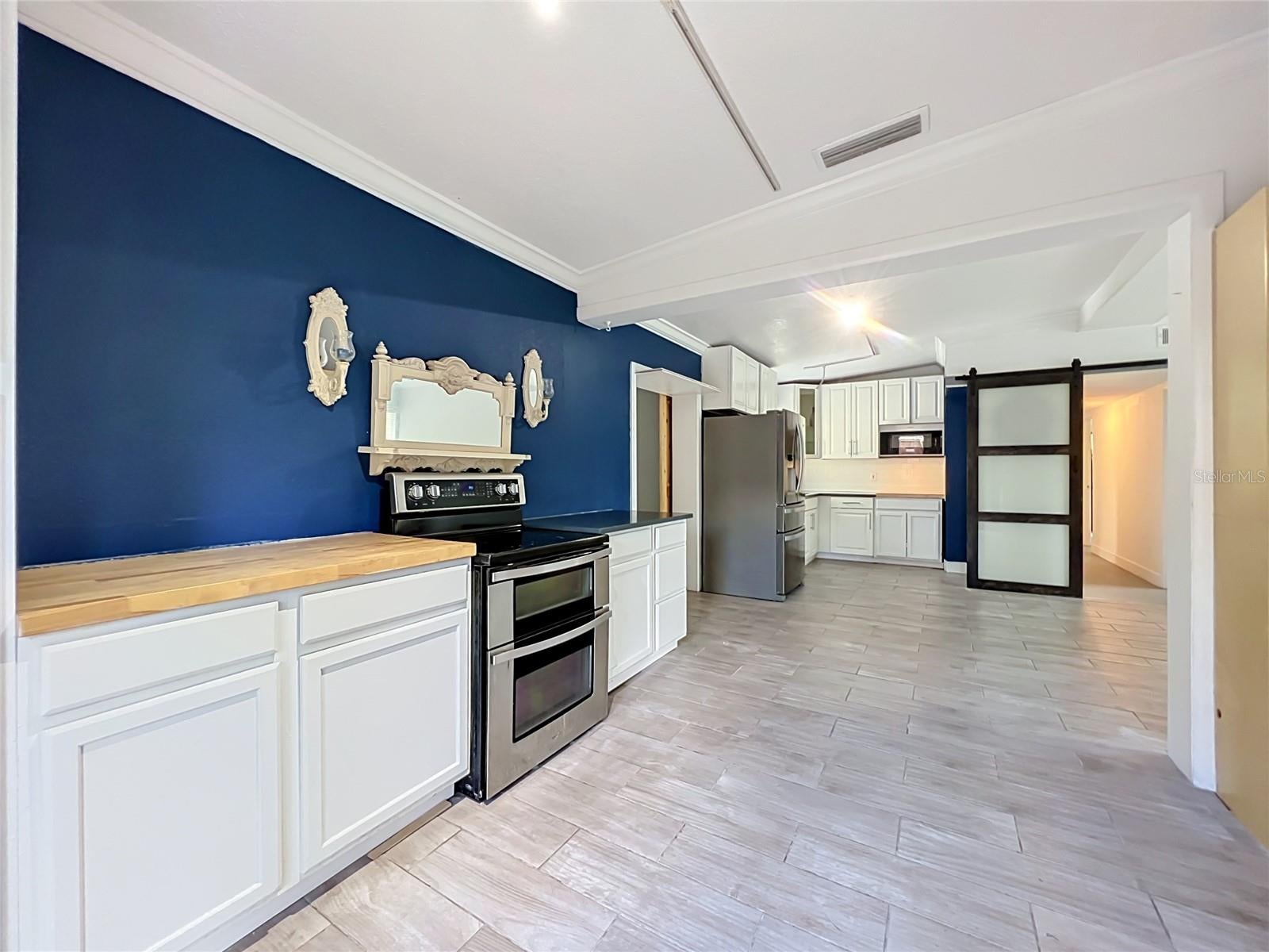CONDEL GARDENS - Residential