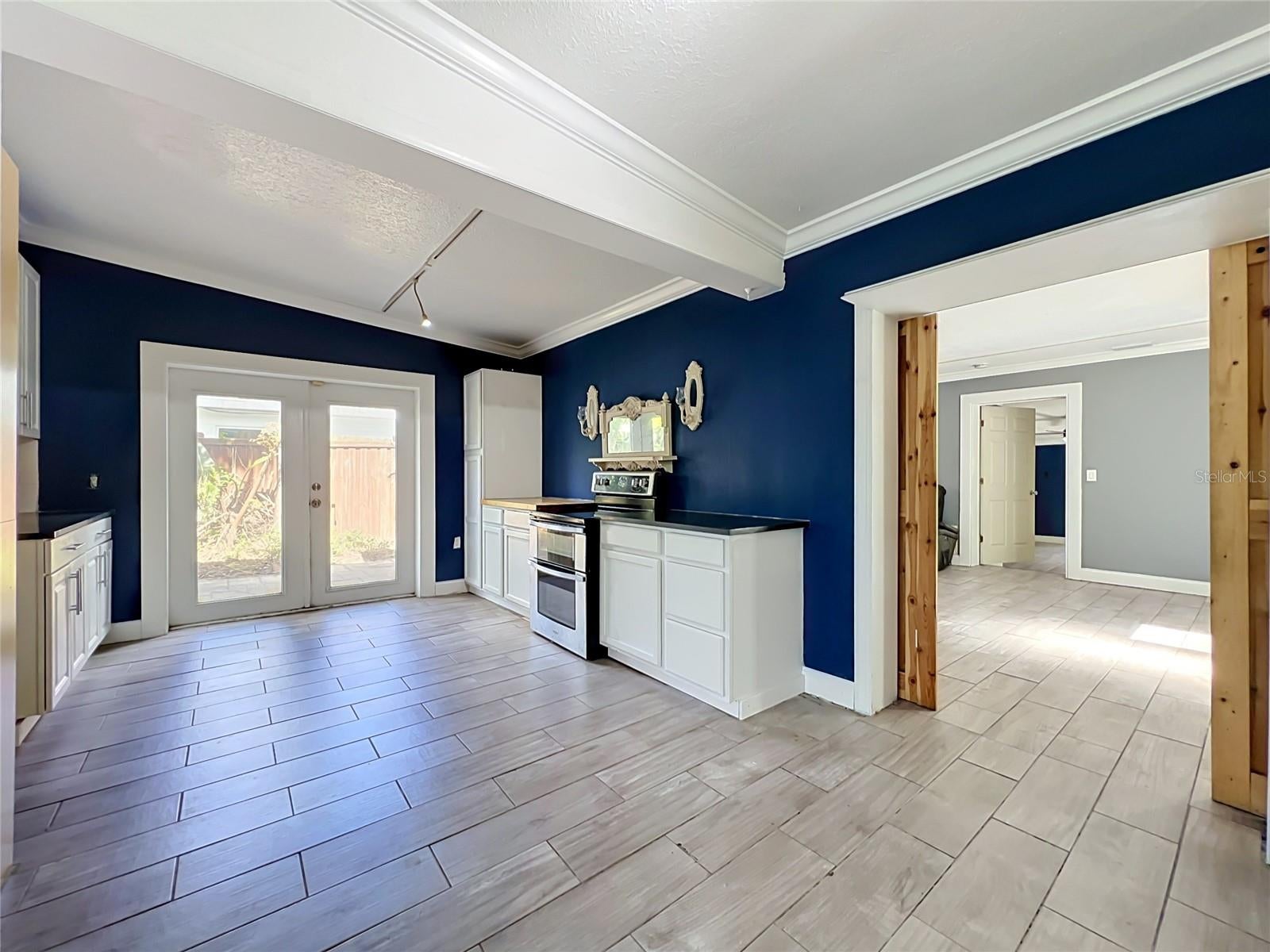 CONDEL GARDENS - Residential