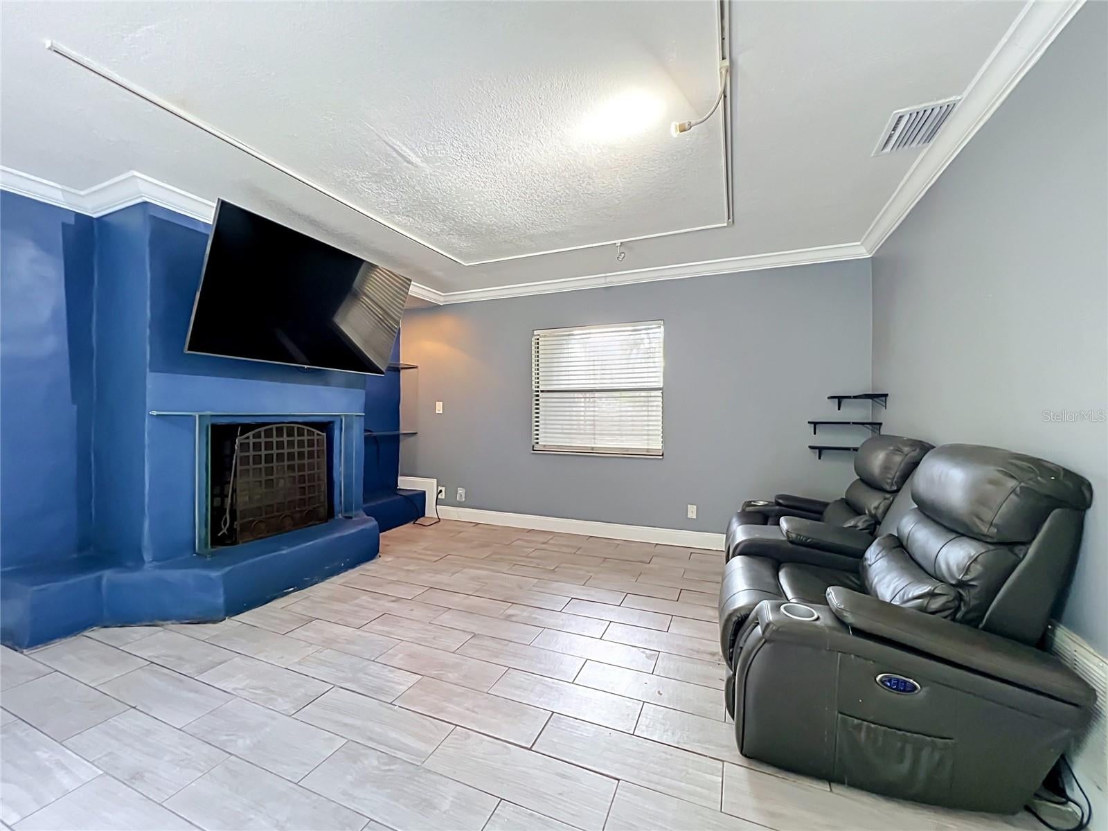 CONDEL GARDENS - Residential