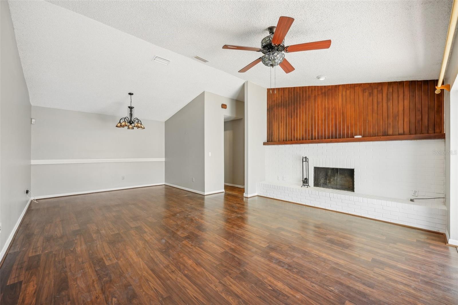 ISLAND CLUB AT ROSEMONT CONDO - Residential