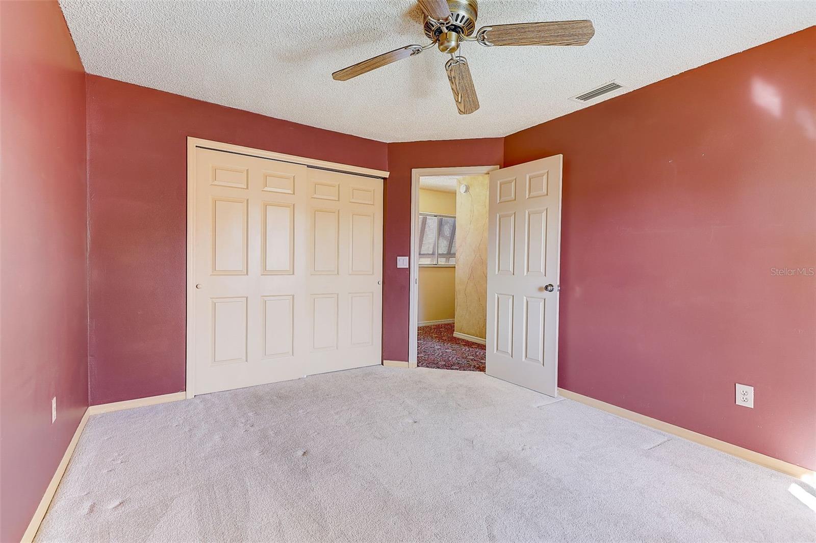 ISLAND CLUB AT ROSEMONT CONDO - Residential