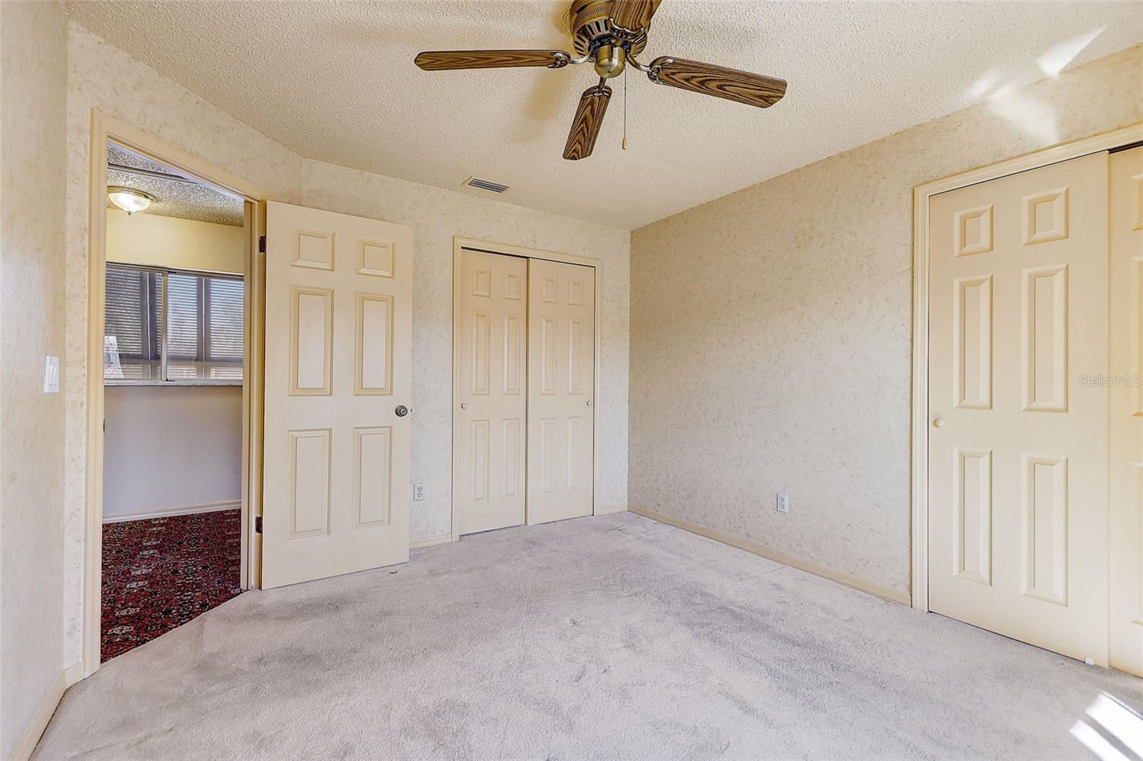 ISLAND CLUB AT ROSEMONT CONDO - Residential