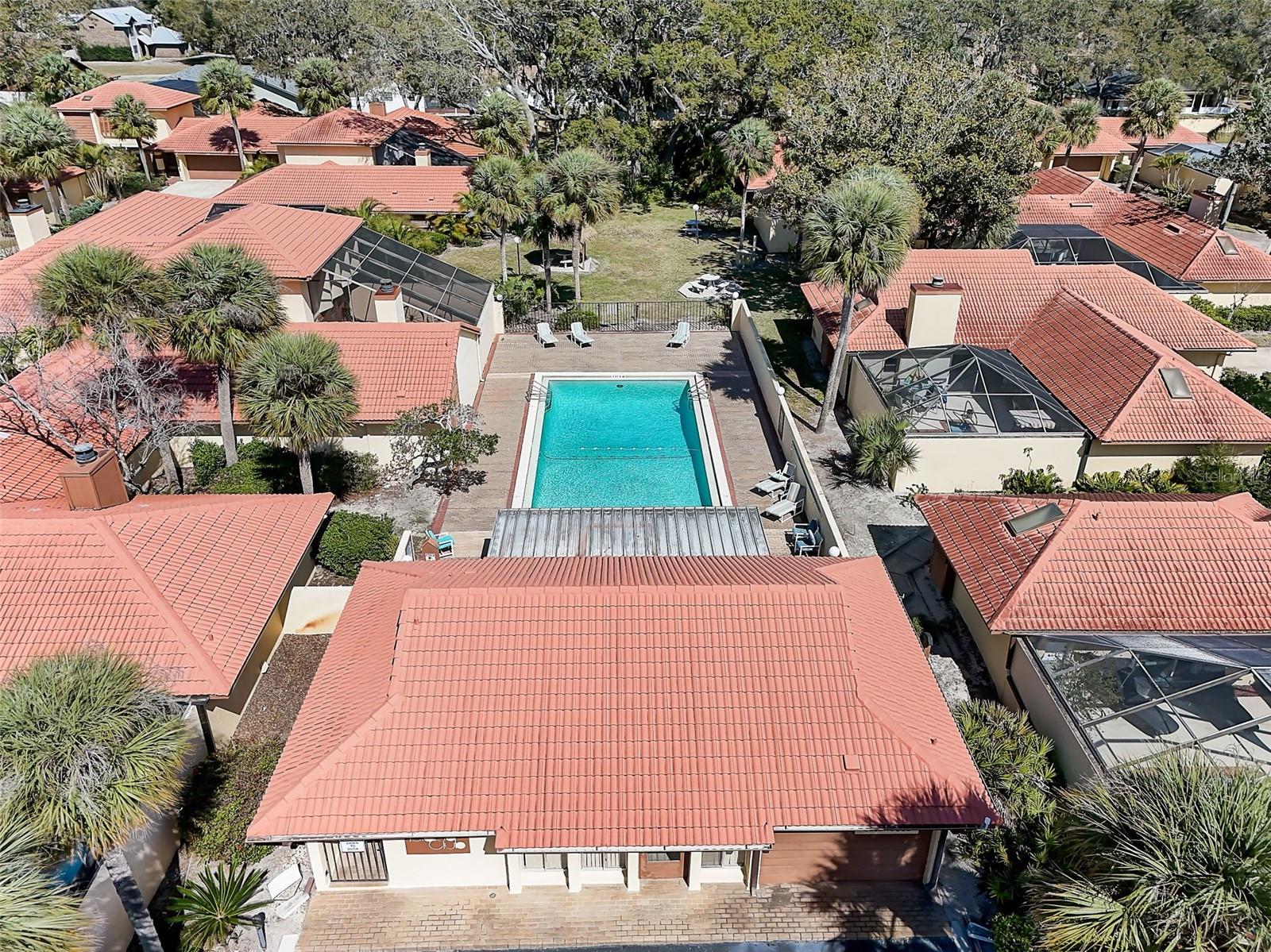 ISLAND CLUB AT ROSEMONT CONDO - Residential