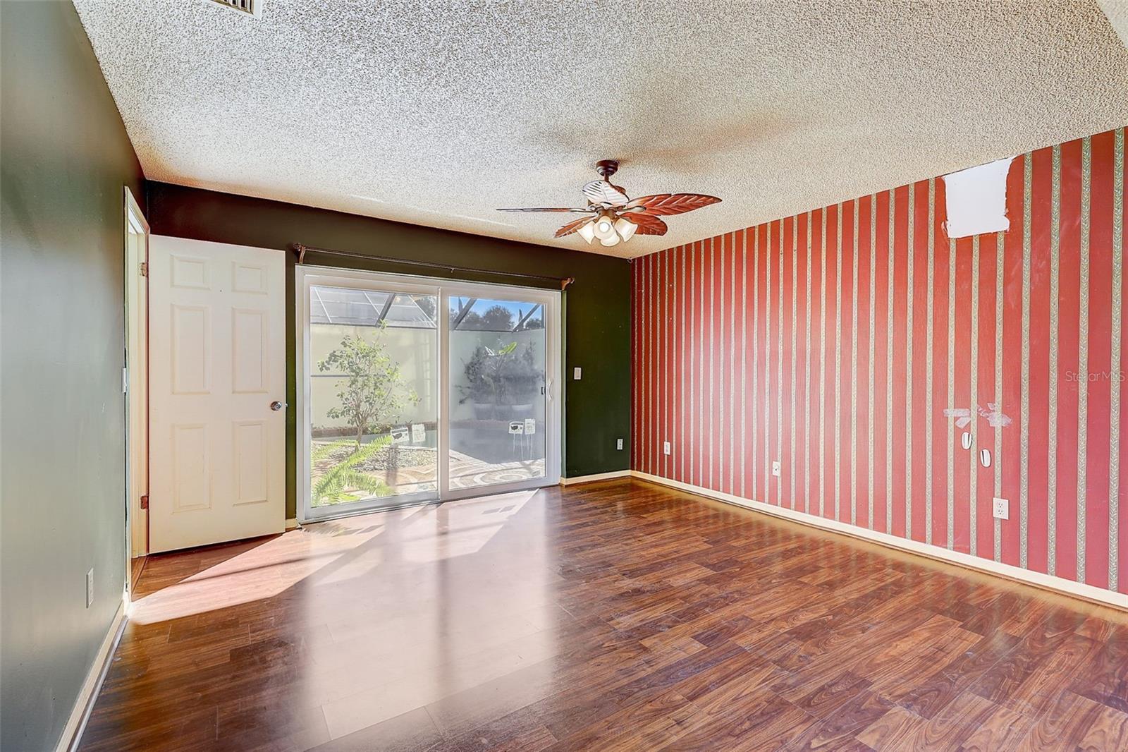 ISLAND CLUB AT ROSEMONT CONDO - Residential