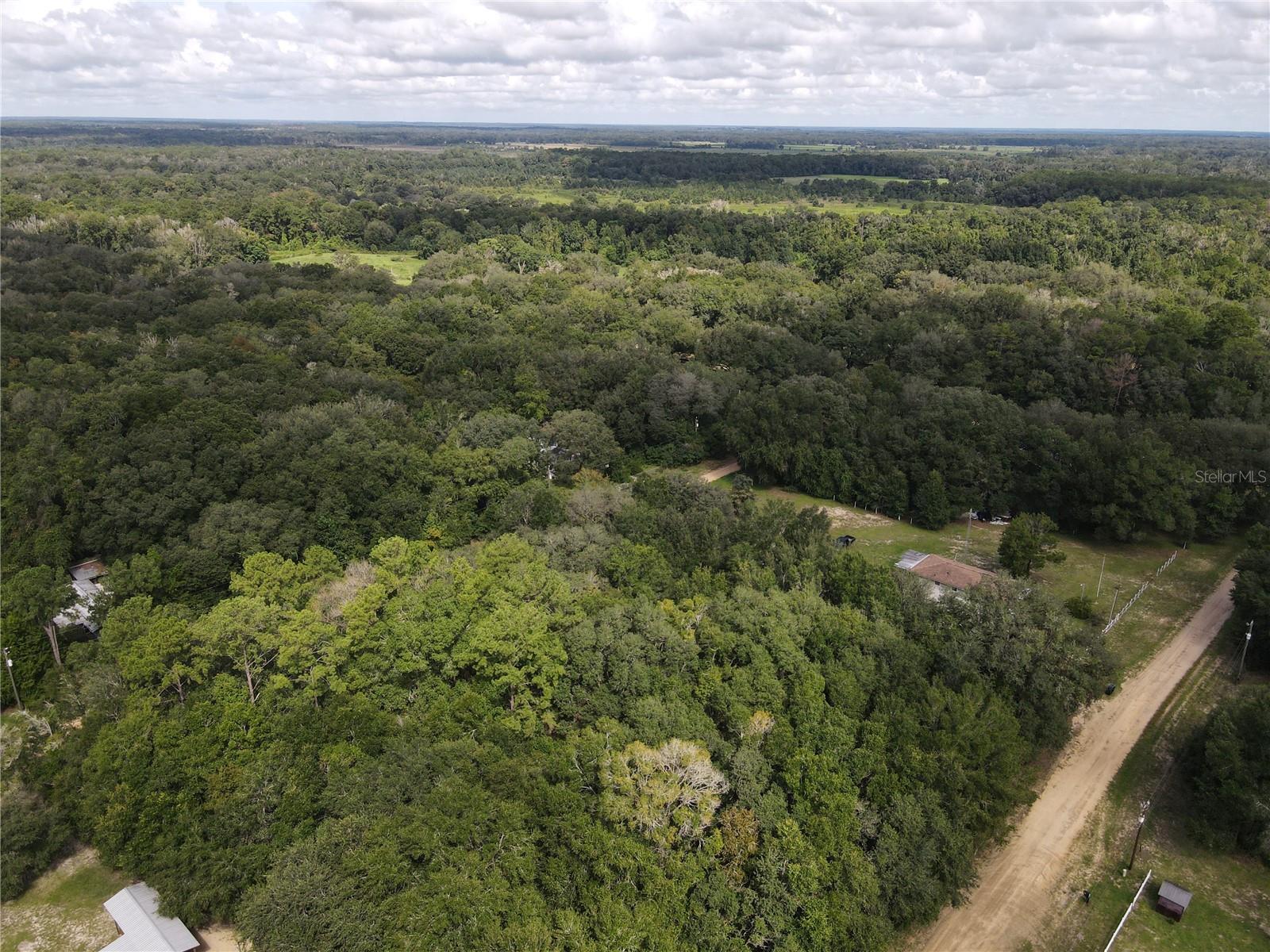 INTERLACHEN LAKES ESTATES - Land