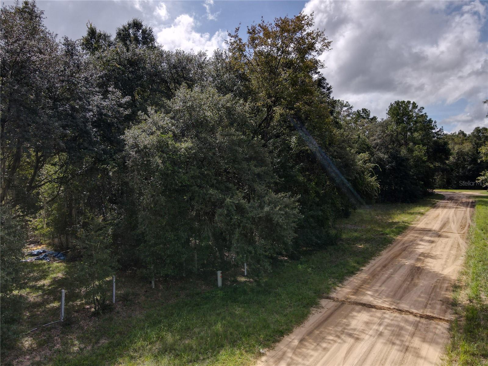INTERLACHEN LAKES ESTATES - Land