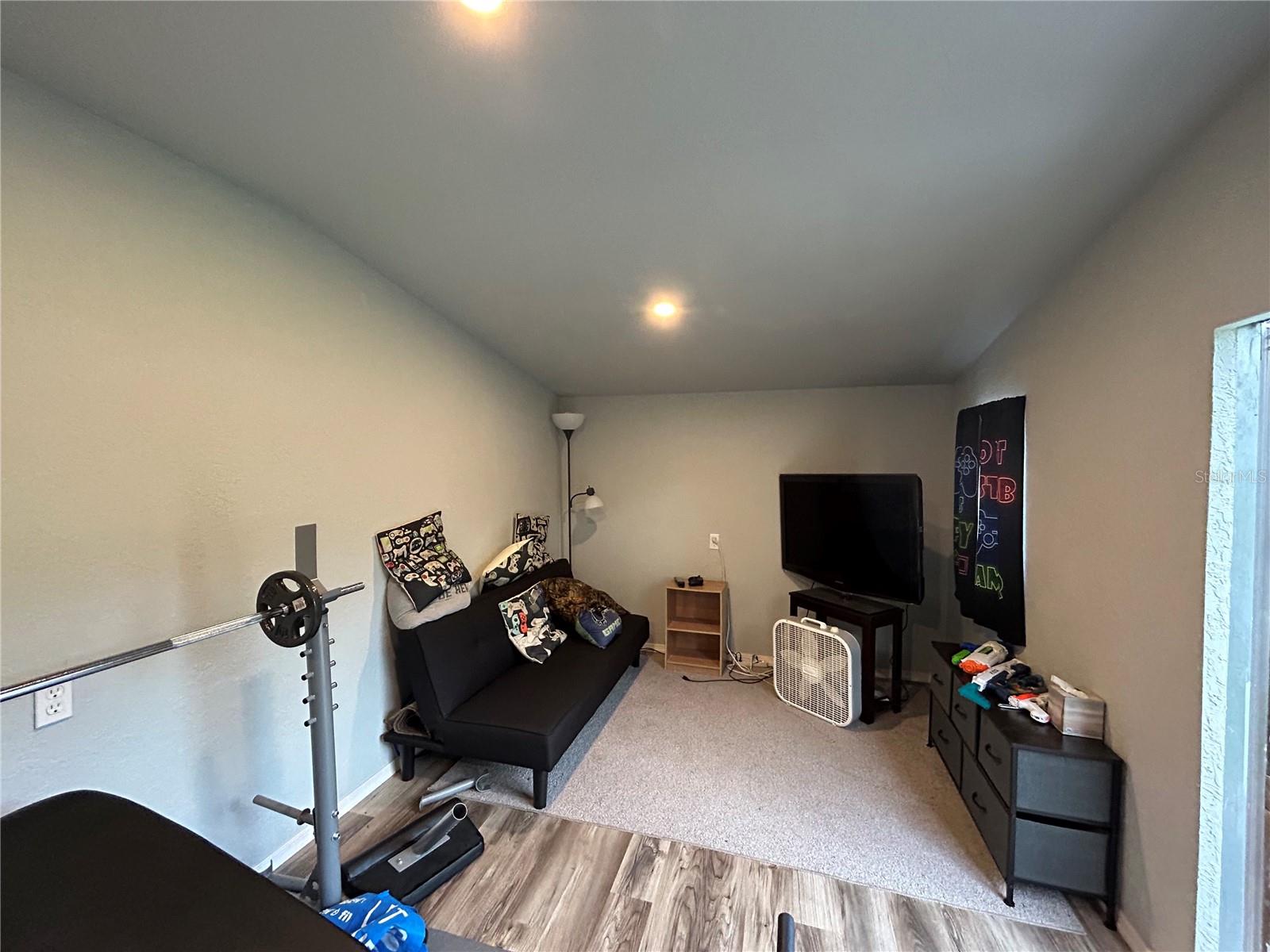 WILLISTON HLNDS - Residential