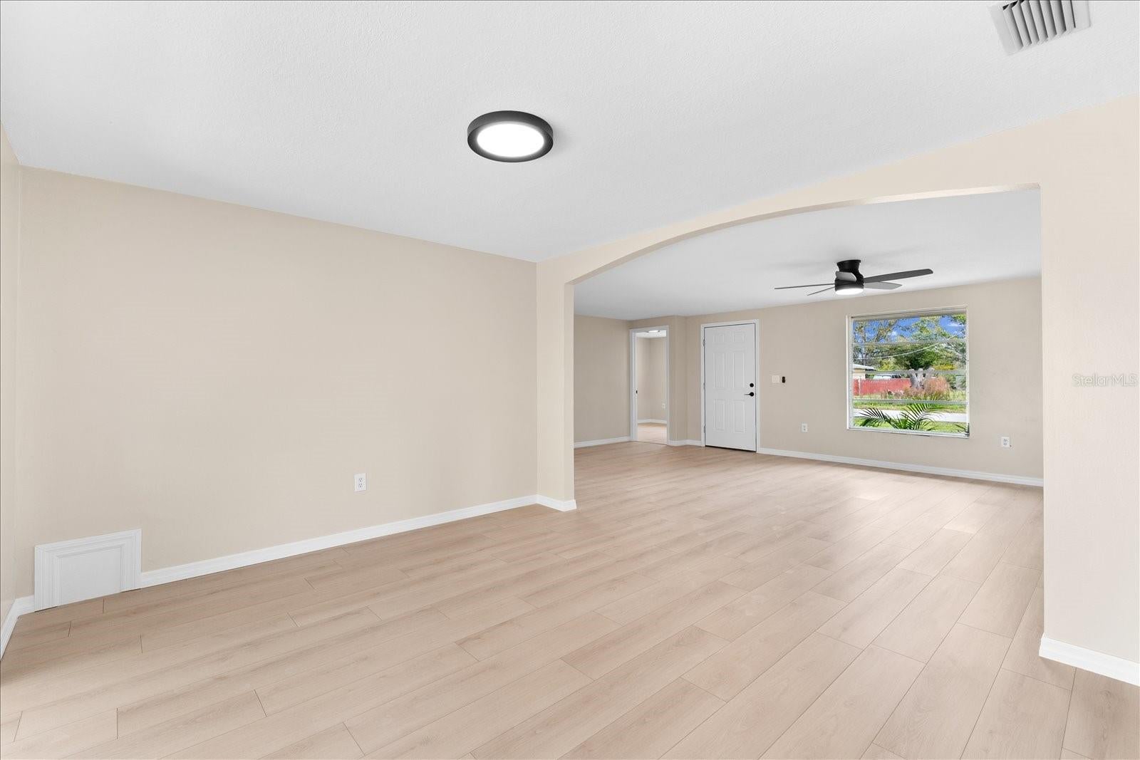 ROTONDA SHORES - Residential