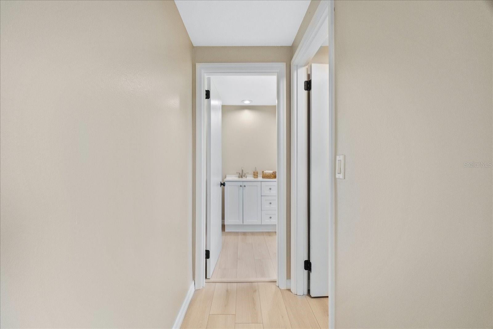 ROTONDA SHORES - Residential