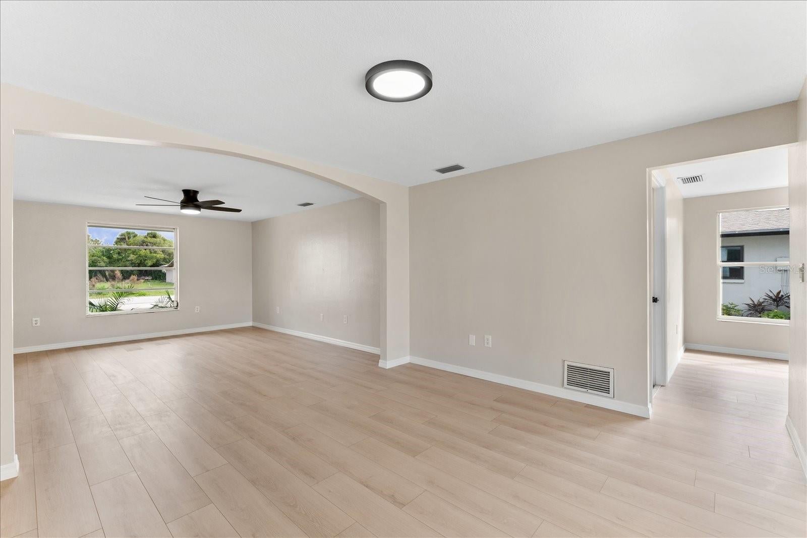 ROTONDA SHORES - Residential