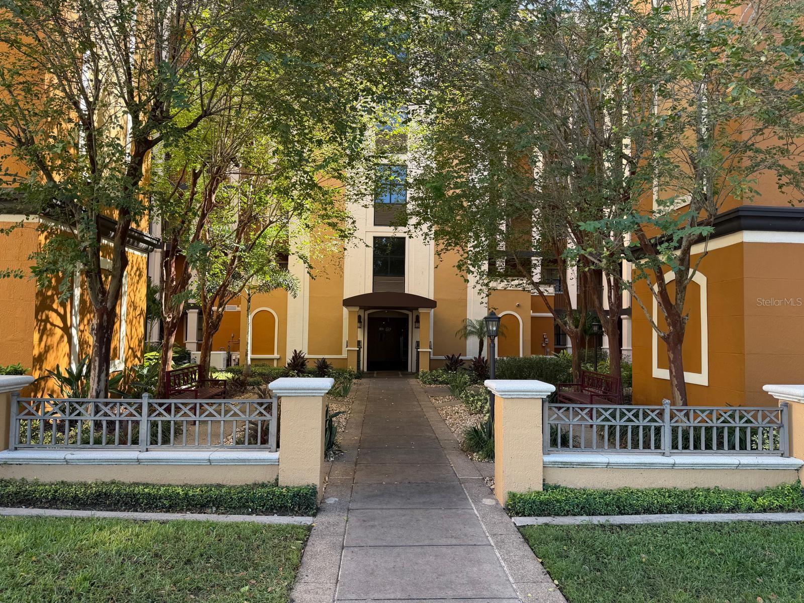 FLORIDAYS ORLANDO RESIDENCE - Residential