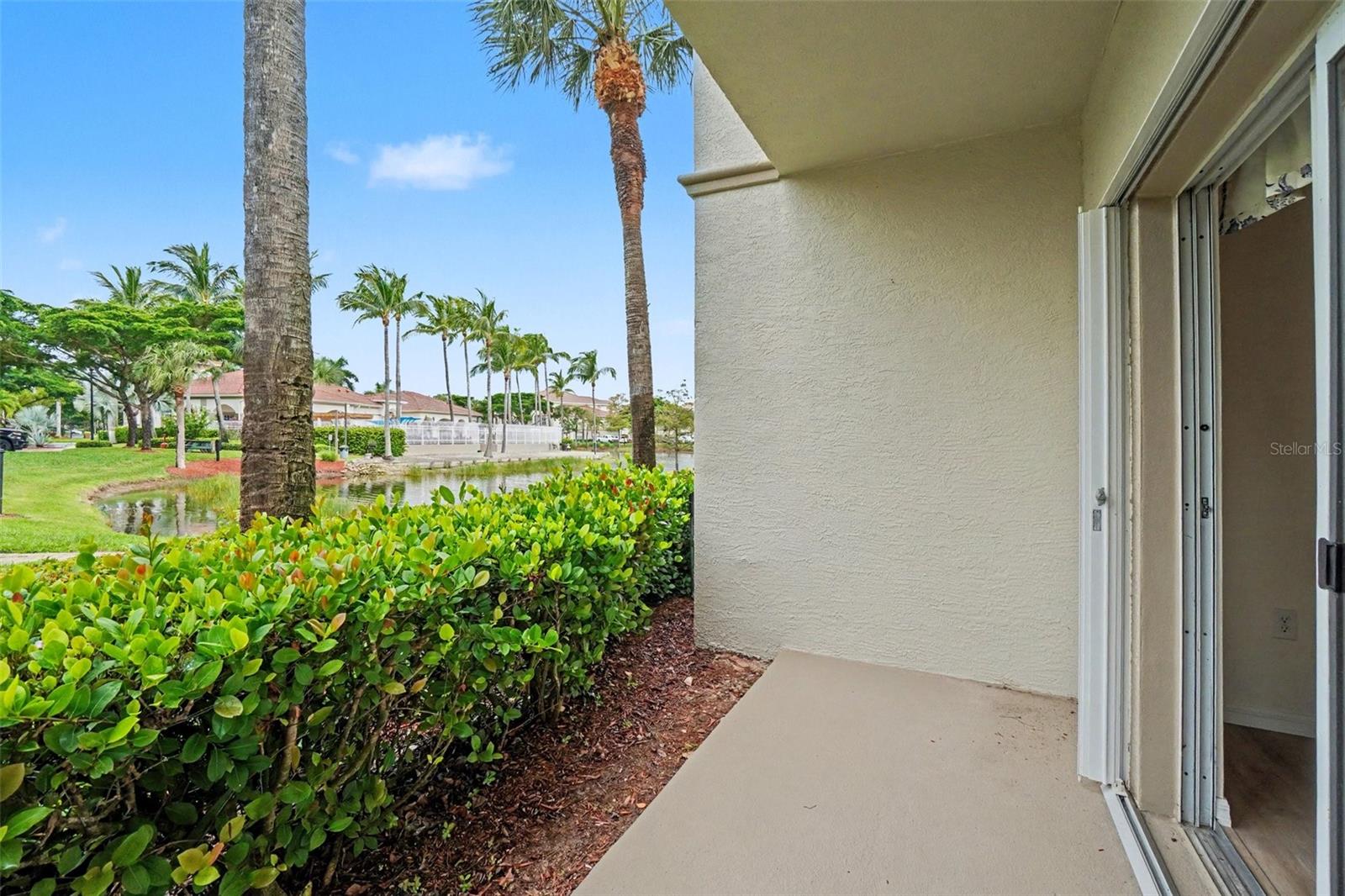 GARDENS/BEACHWALK - Residential
