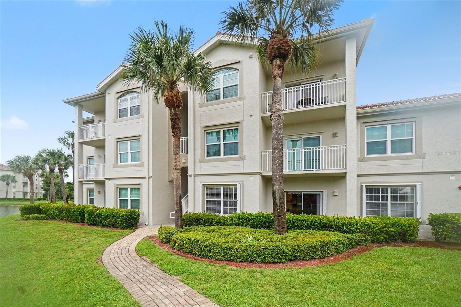 GARDENS/BEACHWALK - Residential