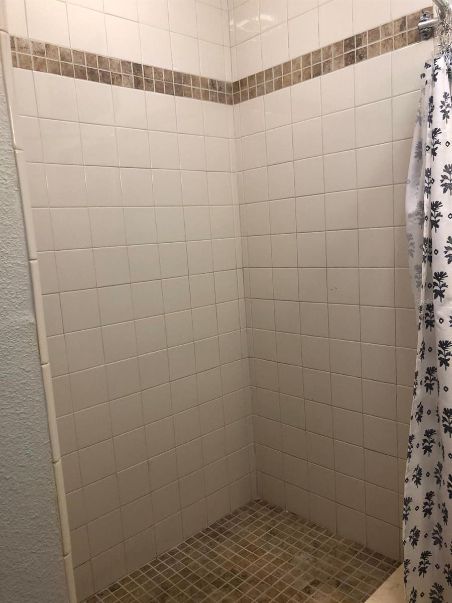 AZUR/METROWEST - Residential