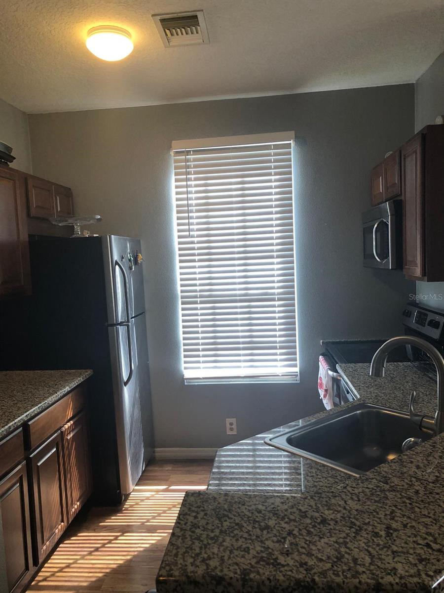 AZUR/METROWEST - Residential