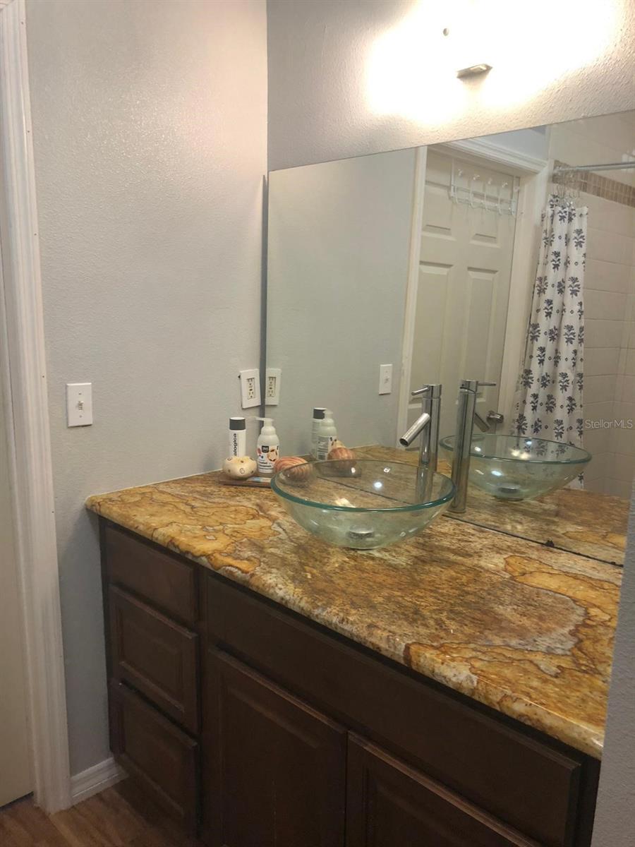 AZUR/METROWEST - Residential