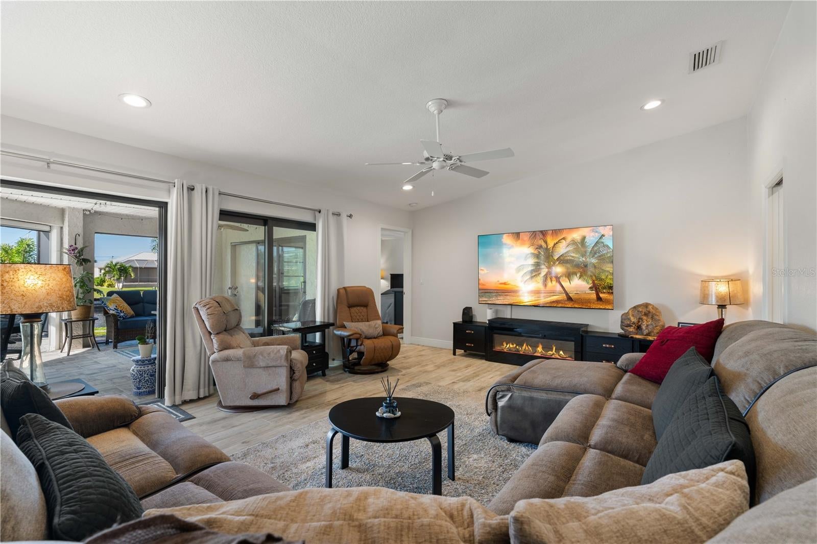 PUNTA GORDA ISLES SEC 05 - Residential