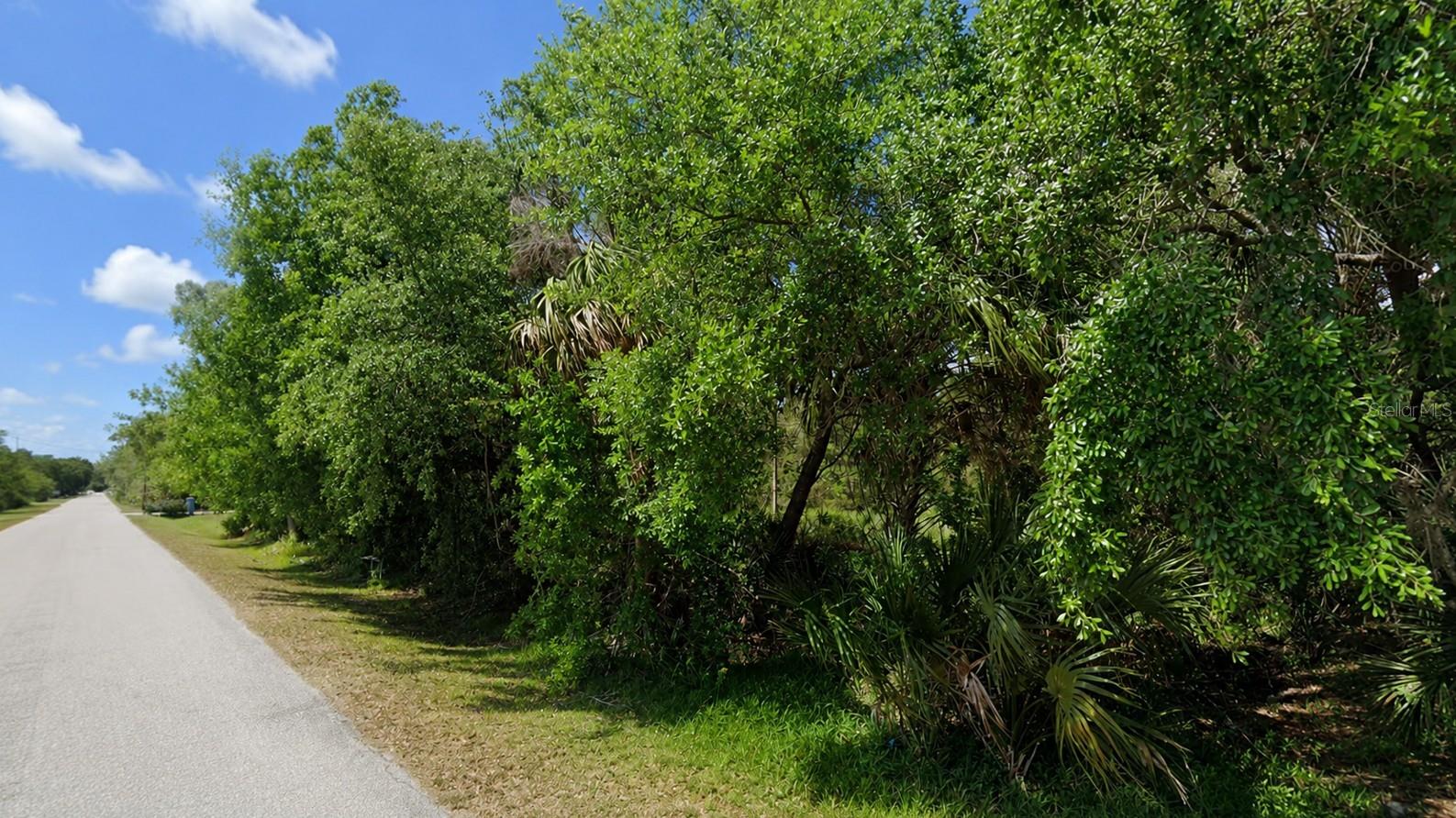 ACREAGE - Land