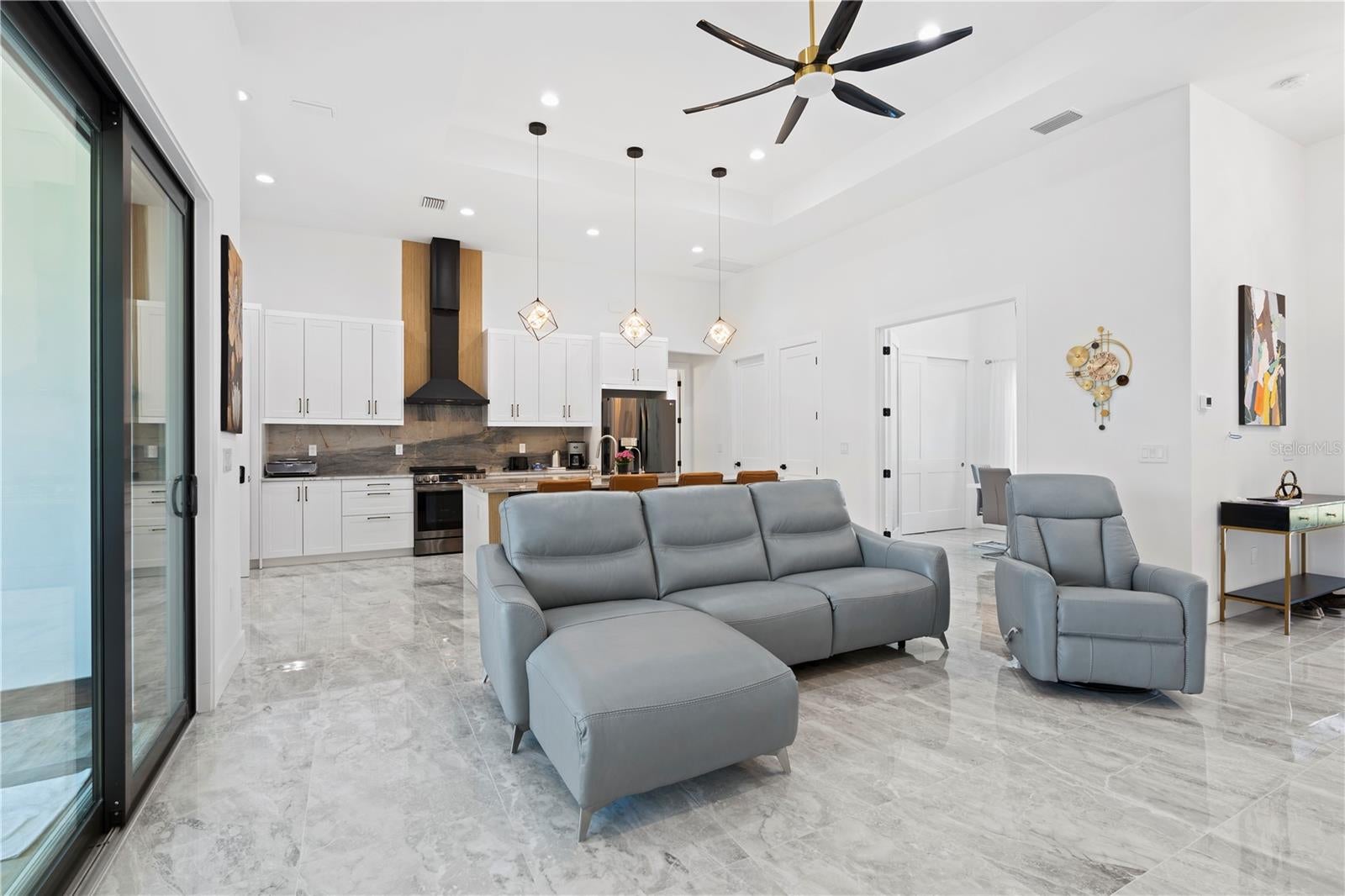 WARM MINERAL SPGS - Residential
