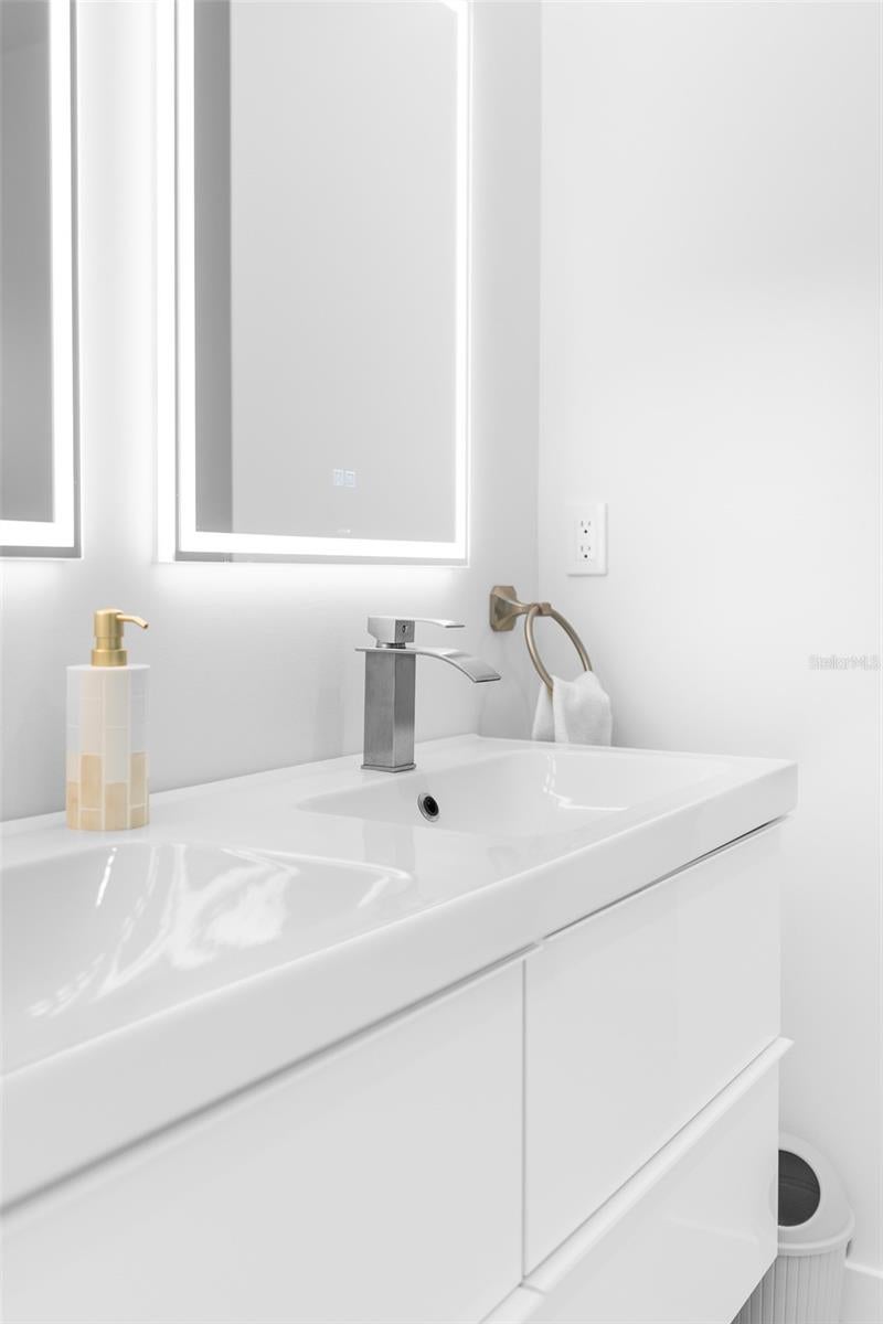 WARM MINERAL SPGS - Residential