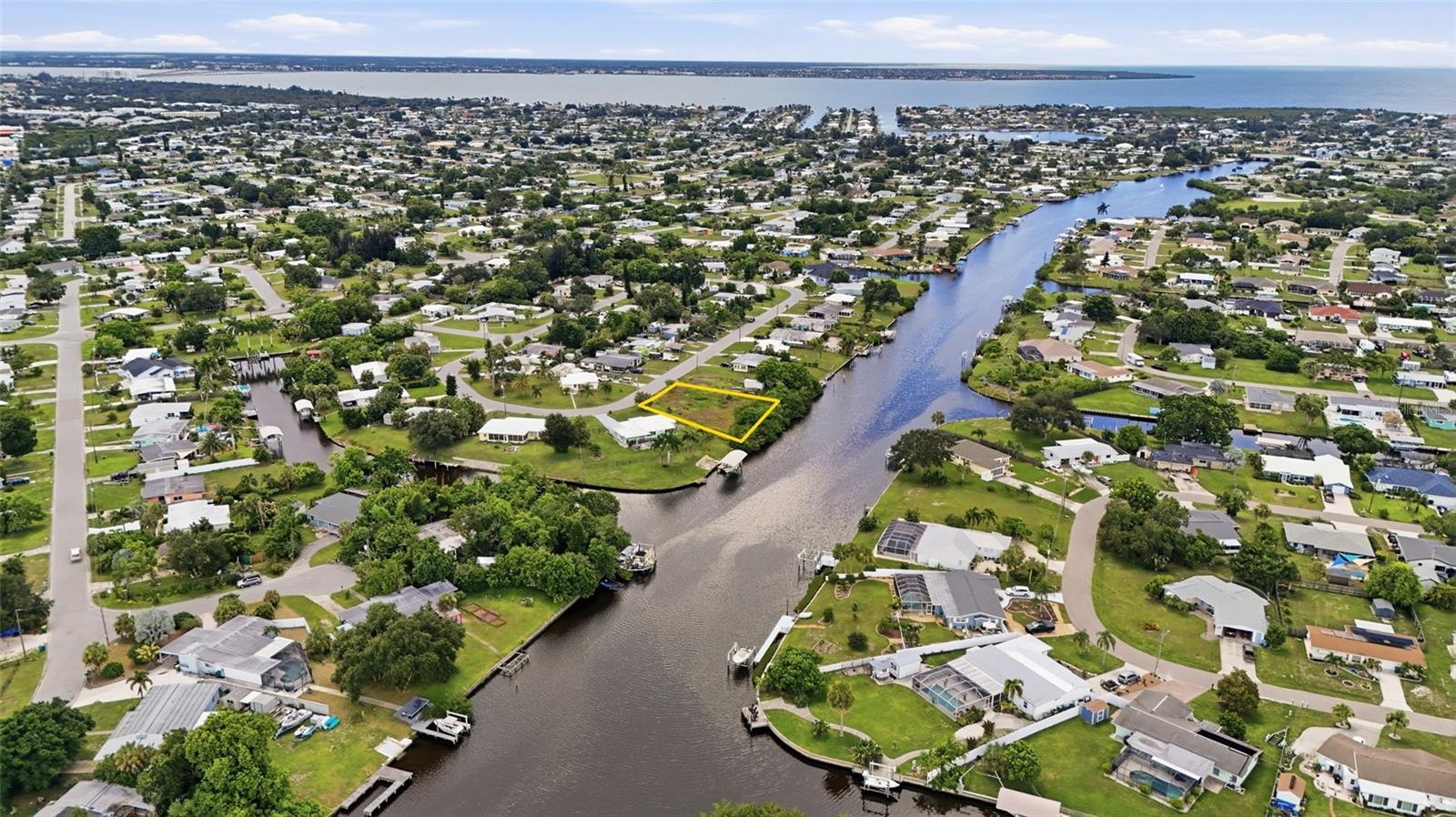PORT CHARLOTTE SEC 003 - Land