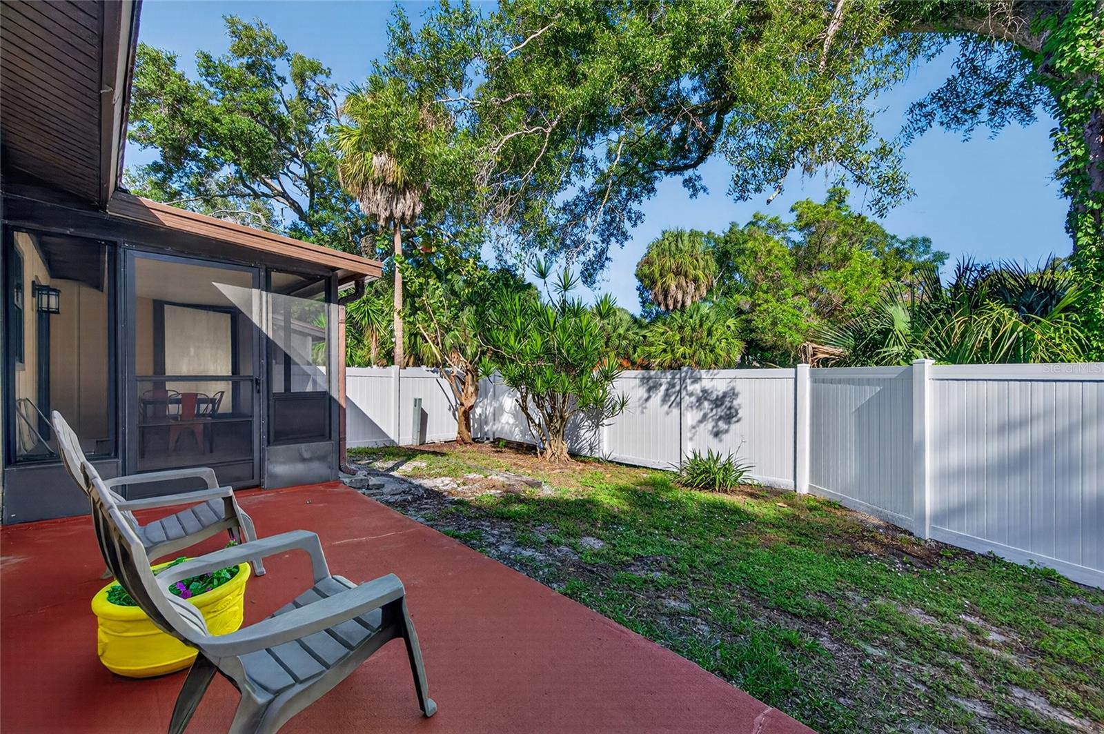 ASPEN WOODS WEST - Residential