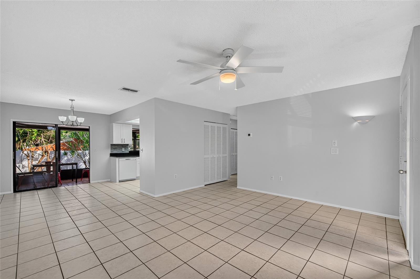 ASPEN WOODS WEST - Residential