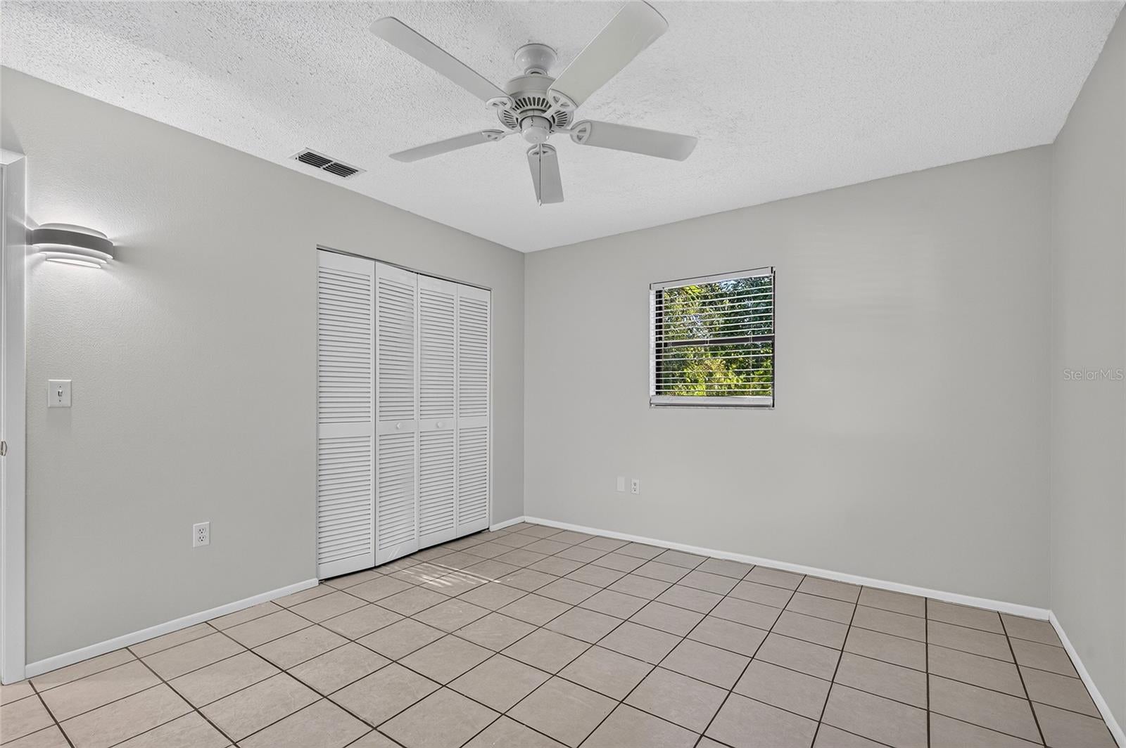 ASPEN WOODS WEST - Residential