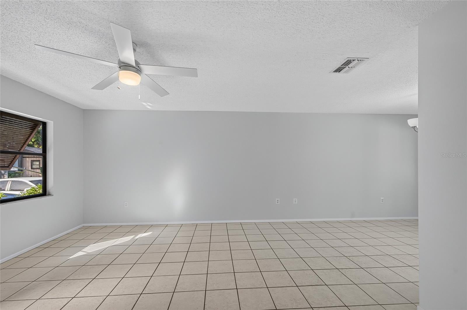 ASPEN WOODS WEST - Residential