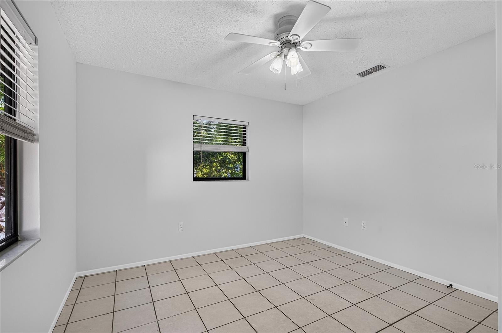 ASPEN WOODS WEST - Residential