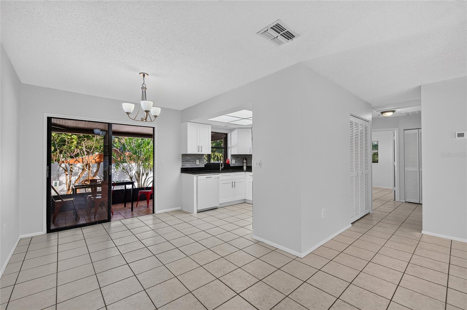 ASPEN WOODS WEST - Residential