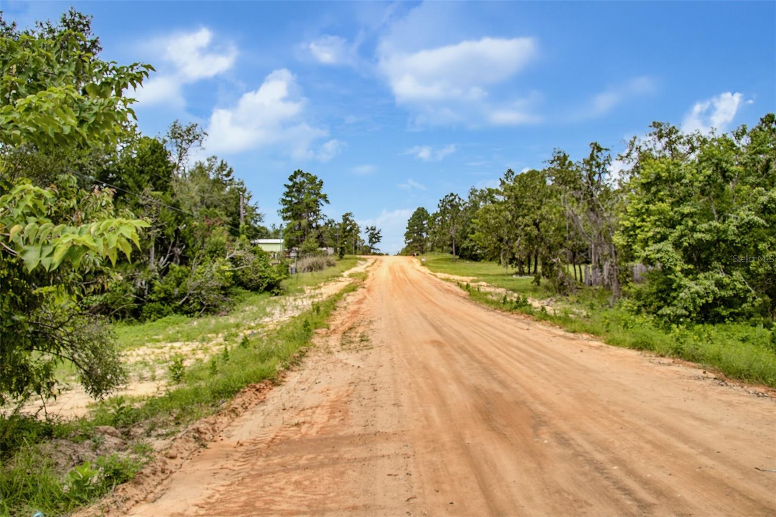 INTERLACHEN LAKES ESTATES - Land