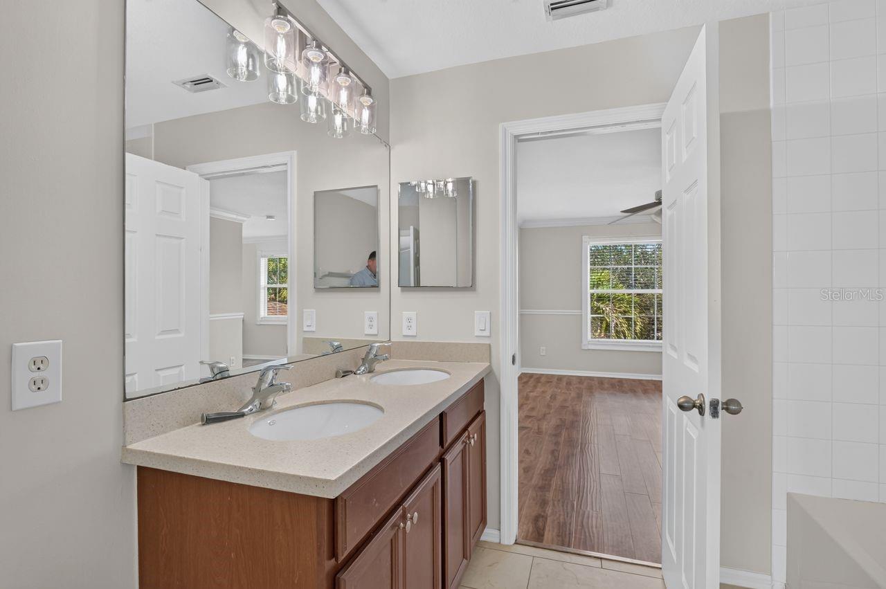SHERWOOD/CROSSROADS L - Residential
