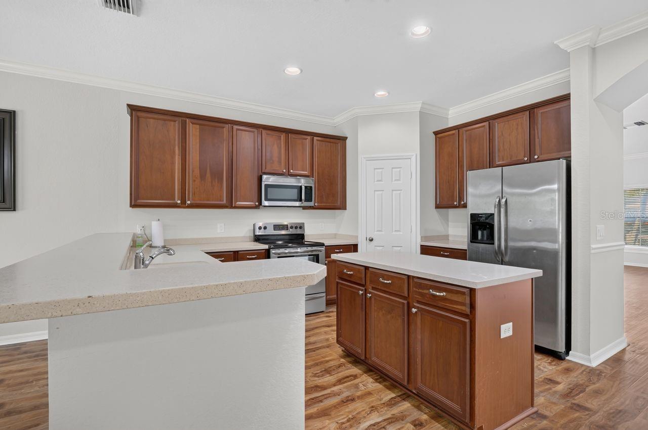 SHERWOOD/CROSSROADS L - Residential