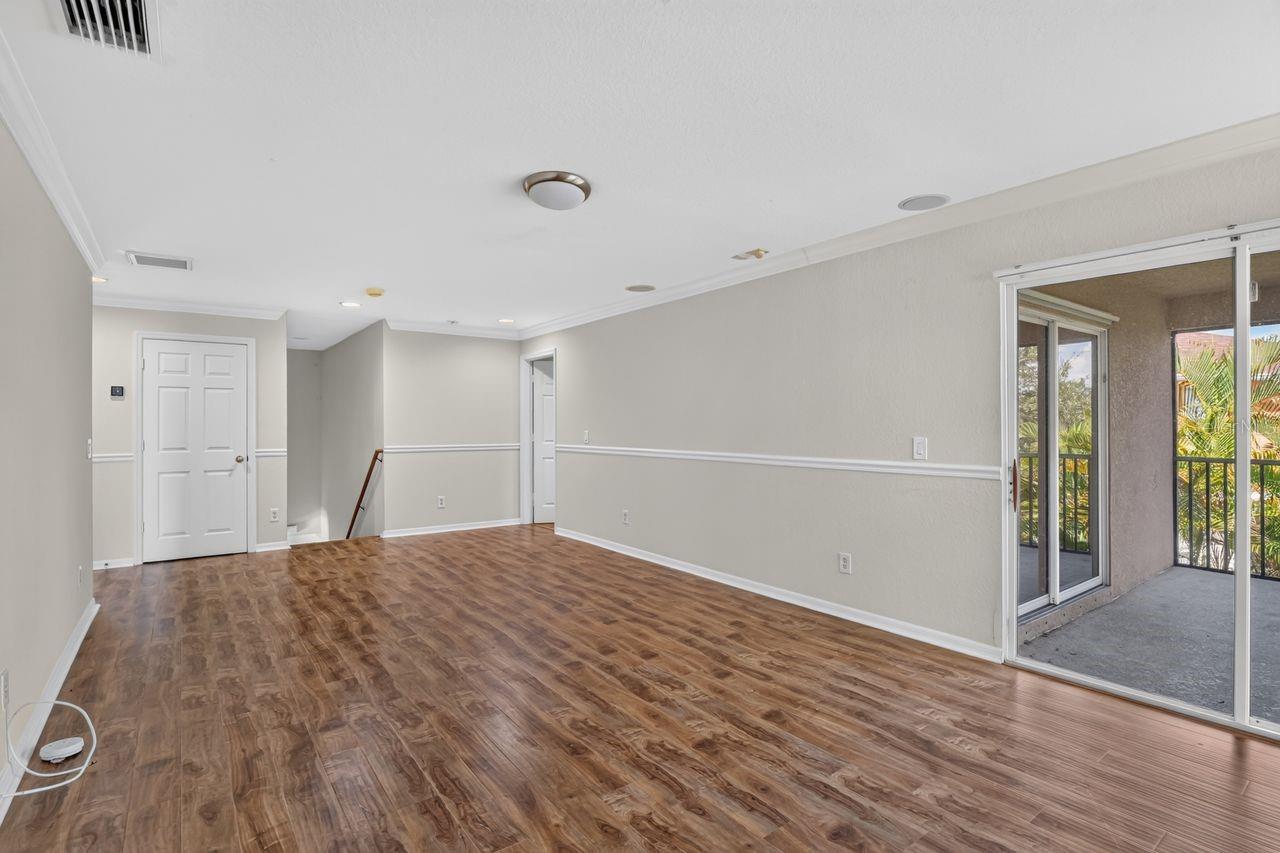 SHERWOOD/CROSSROADS L - Residential