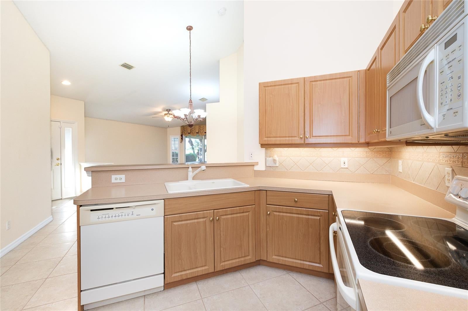 VILLAS OF SABAL TRACE - Residential