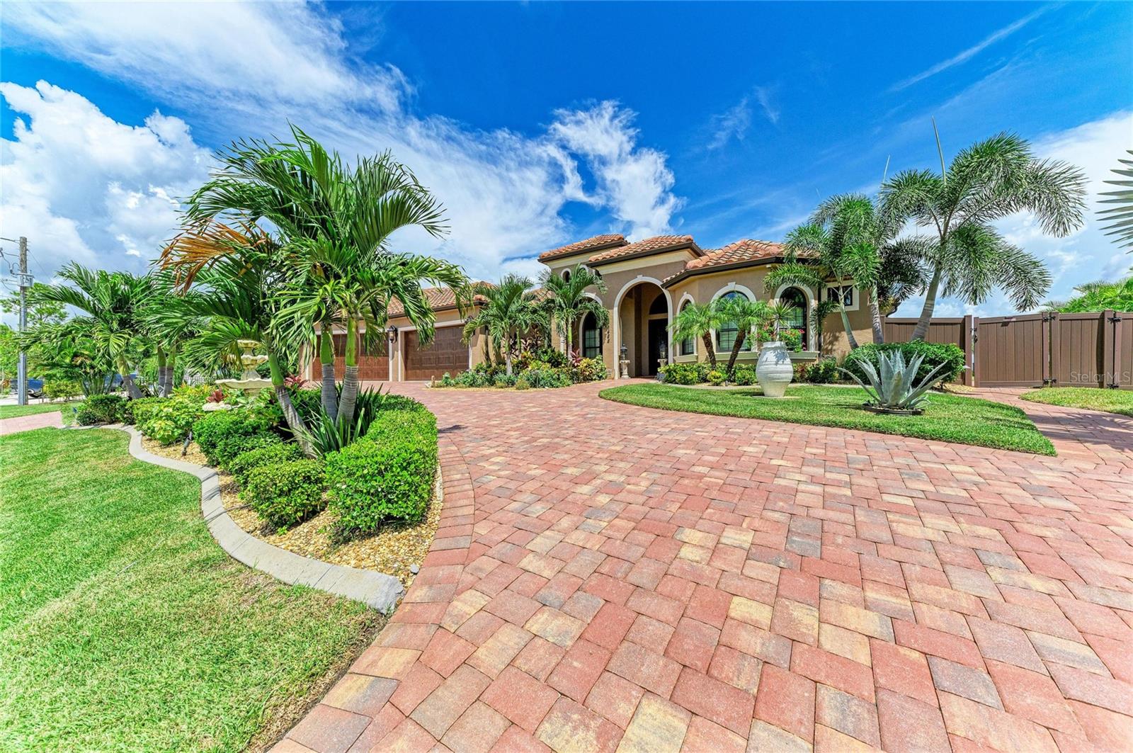 PORT CHARLOTTE SEC 94 01 - Residential