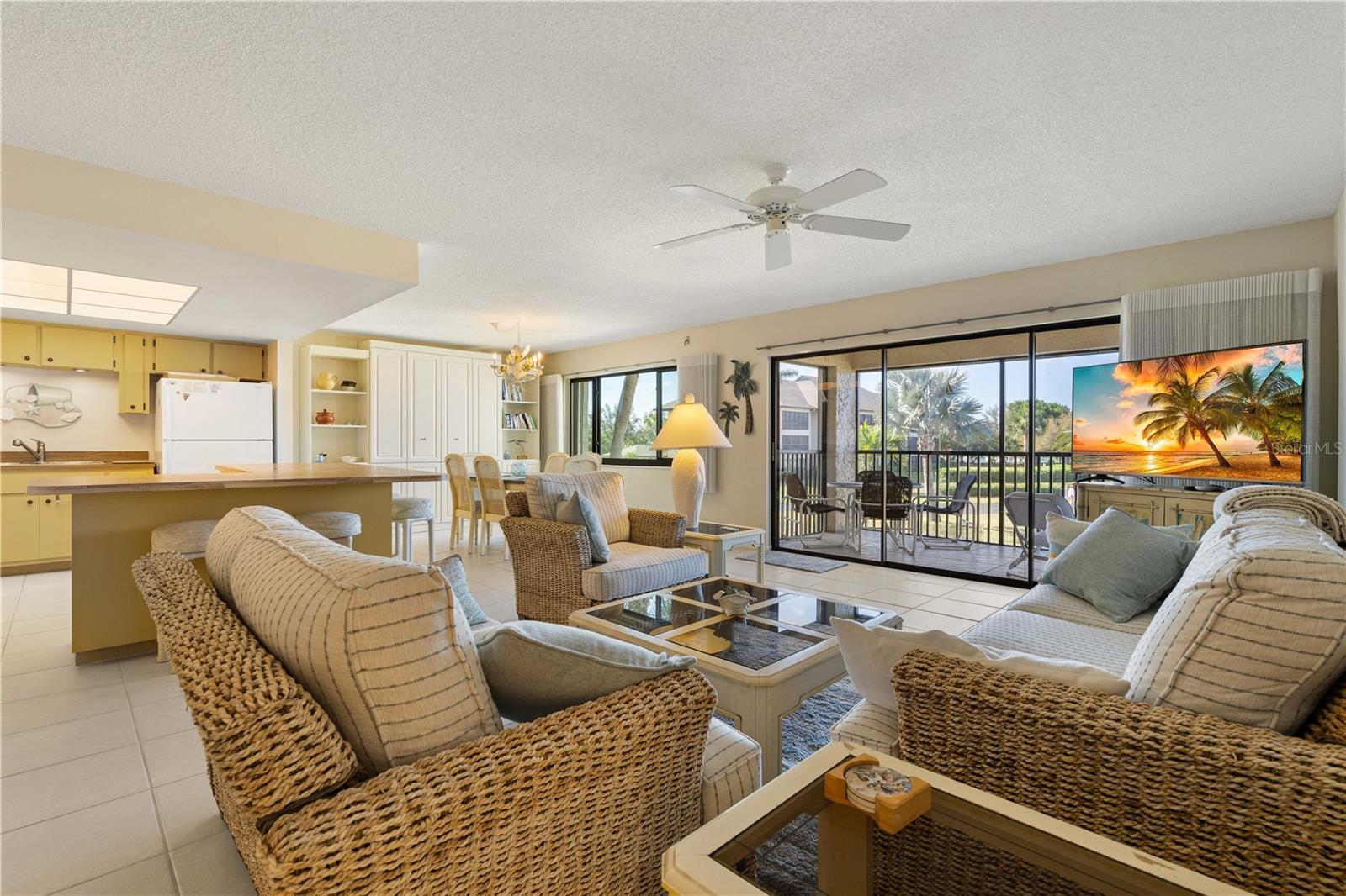 COMMODORE CLUB CONDO - Residential