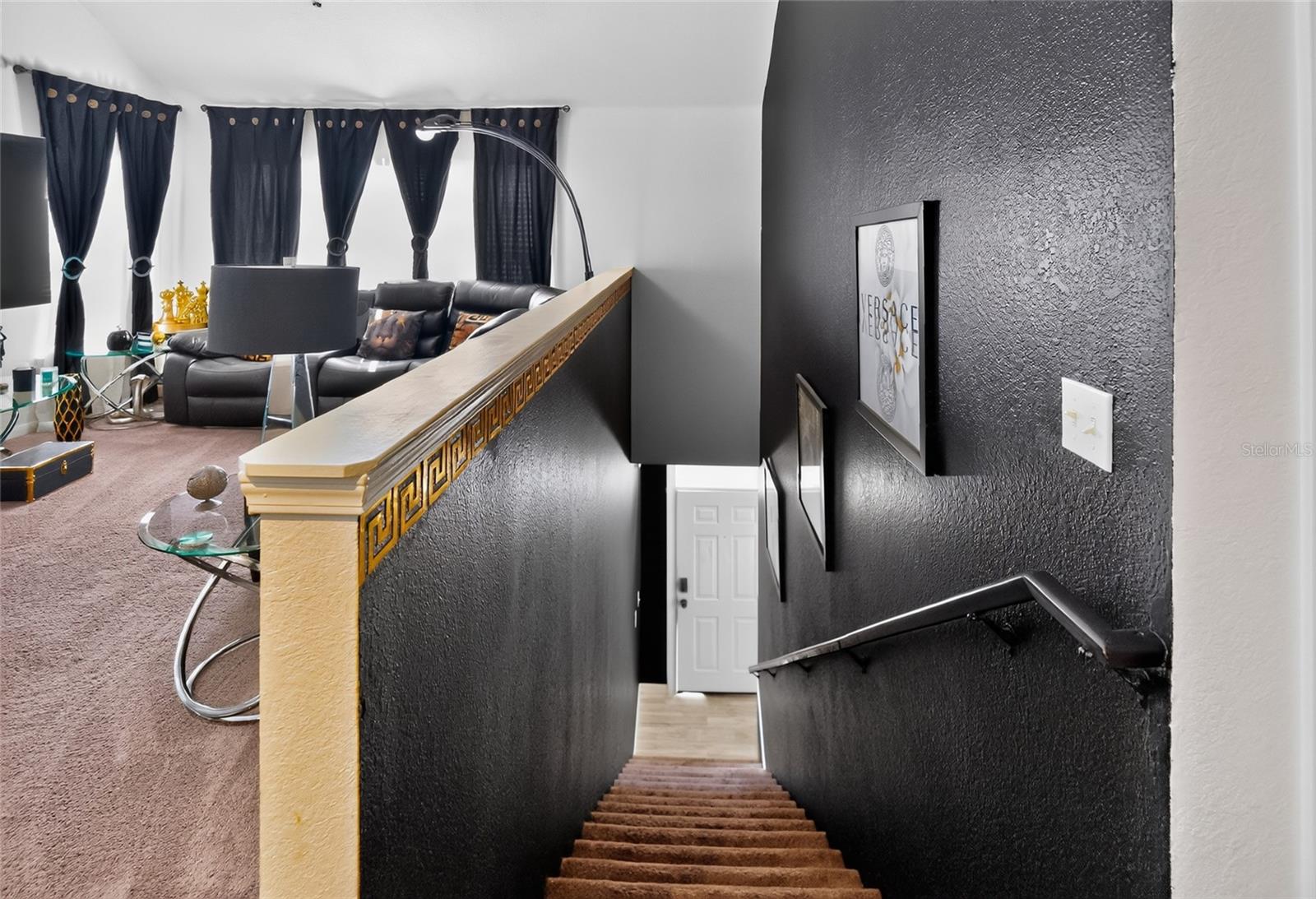 CENTRAL PK/LEE VISTA - Residential
