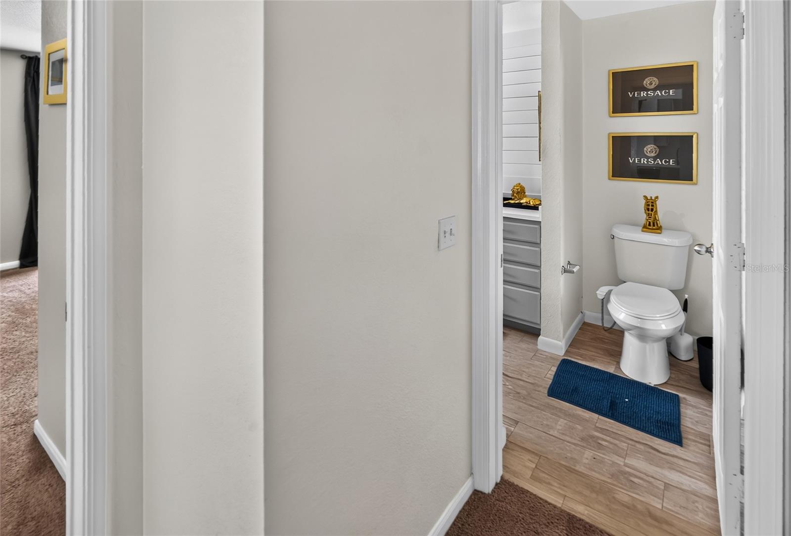 CENTRAL PK/LEE VISTA - Residential