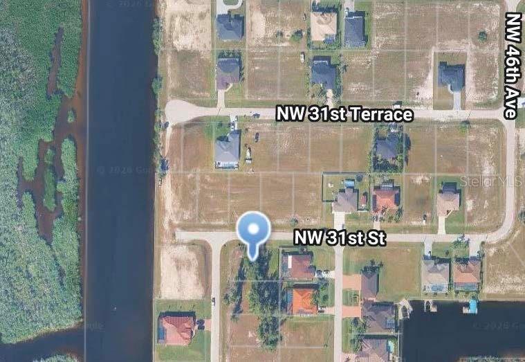 CAPE CORAL - Land