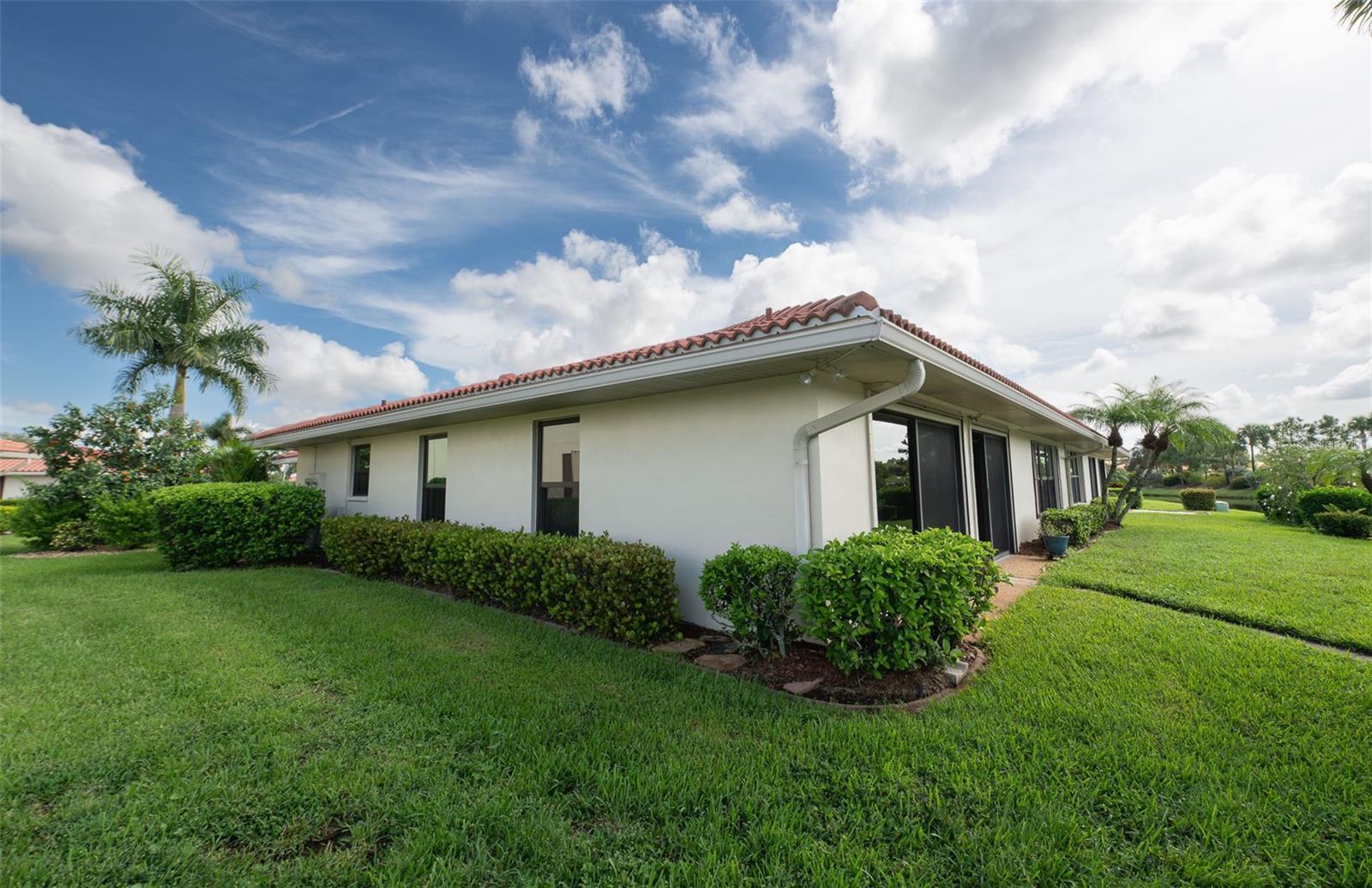 KINGSWAY GOLF VILLAS FIRST ADD - Residential