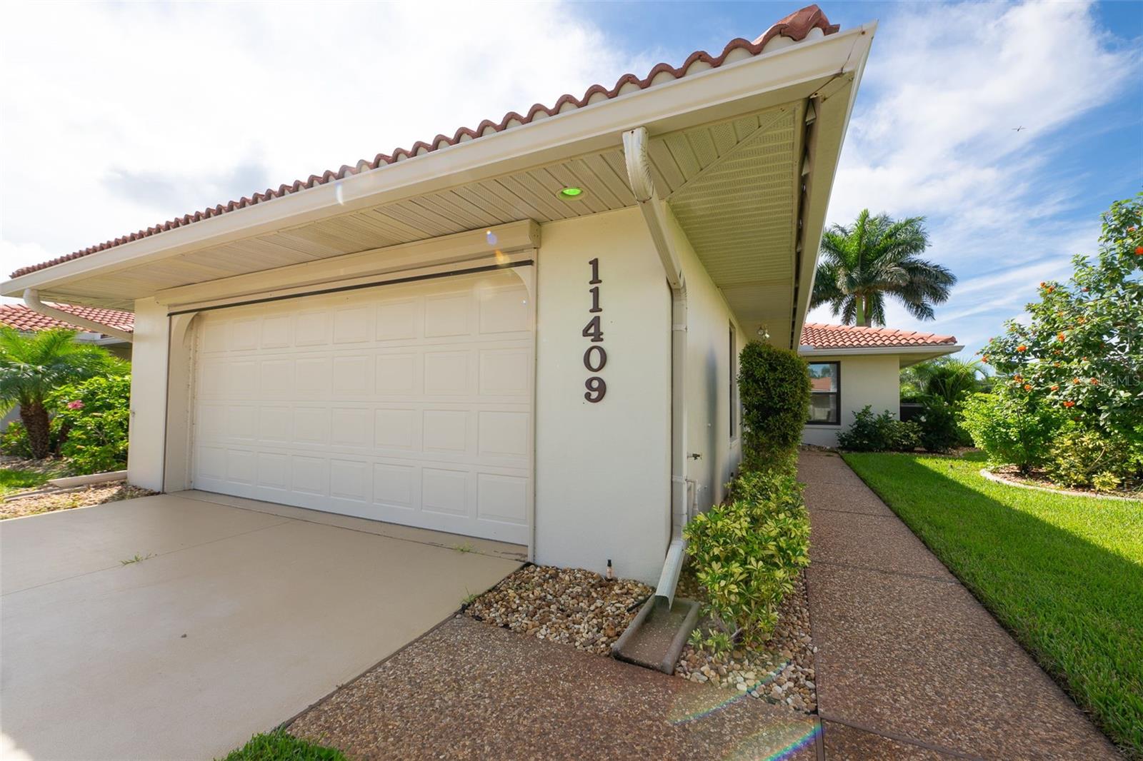 KINGSWAY GOLF VILLAS FIRST ADD - Residential