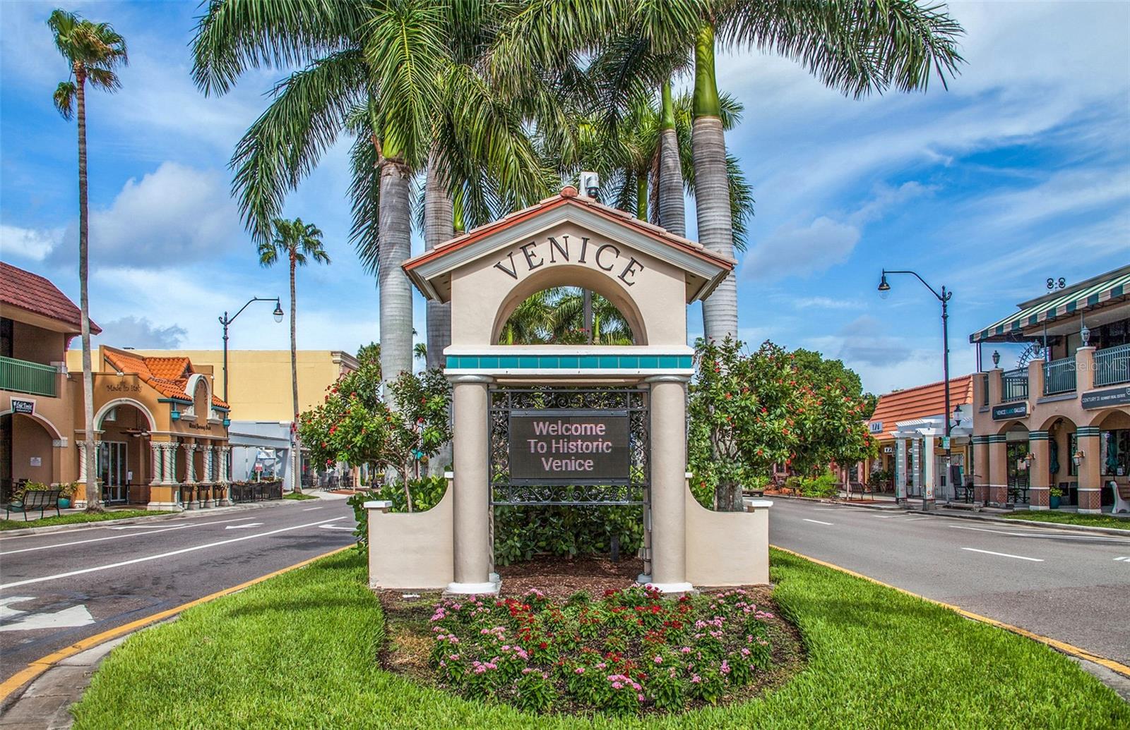 PLANTATION WOODS - Residential