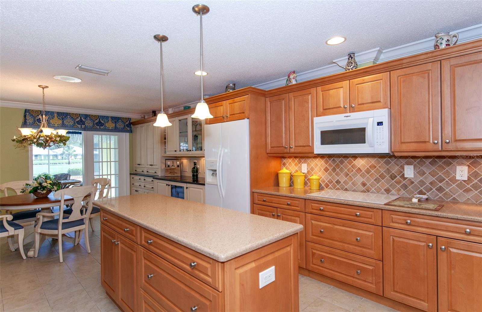 PLANTATION WOODS - Residential