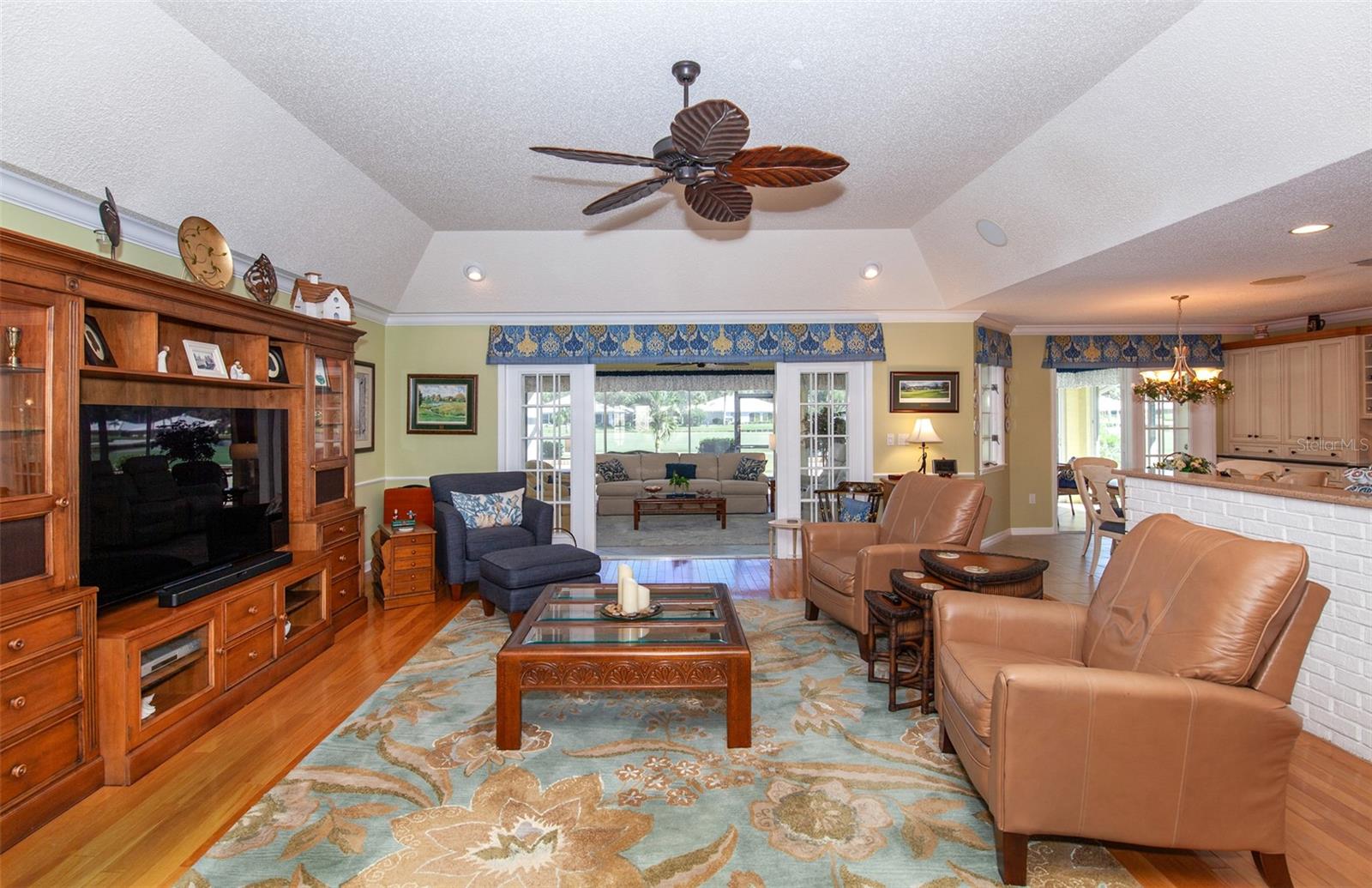 PLANTATION WOODS - Residential