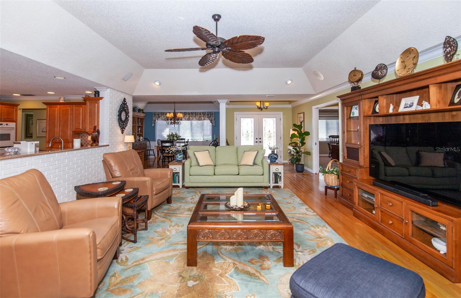 PLANTATION WOODS - Residential